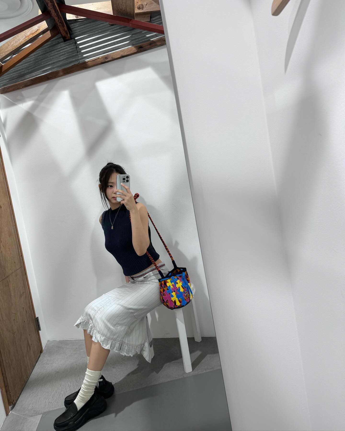 ee42cc775b1a071f7aee.jpg
