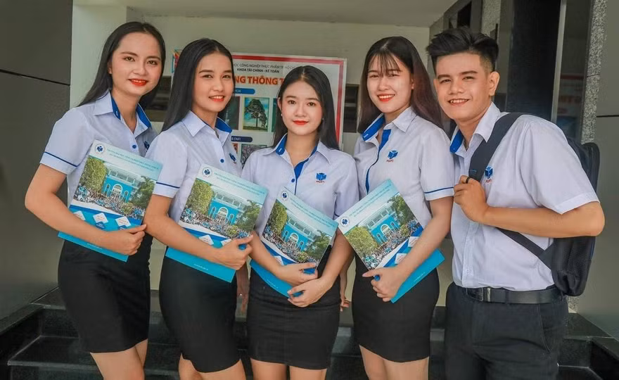 ef523d38d162b0cfa713.jpg