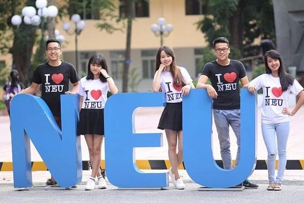 ĐH Kinh tế Quốc dân thả thính phương án tuyển sinh 2022: Cơ hội rộng mở cho hội Gen Z!