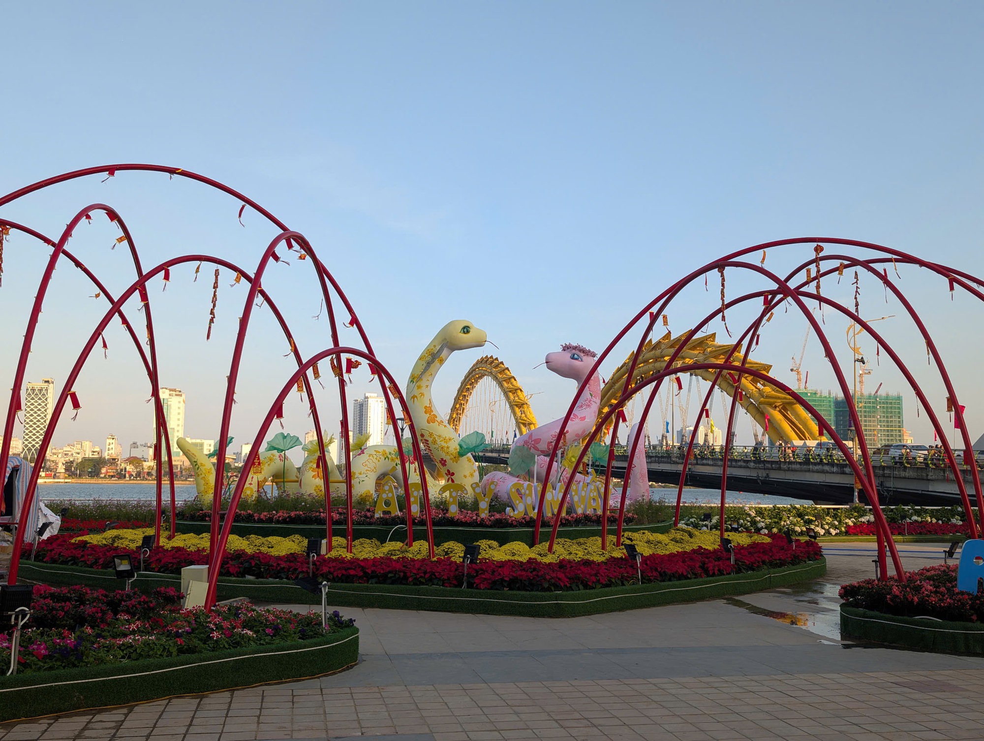f125ef4868274093f4bb.jpg