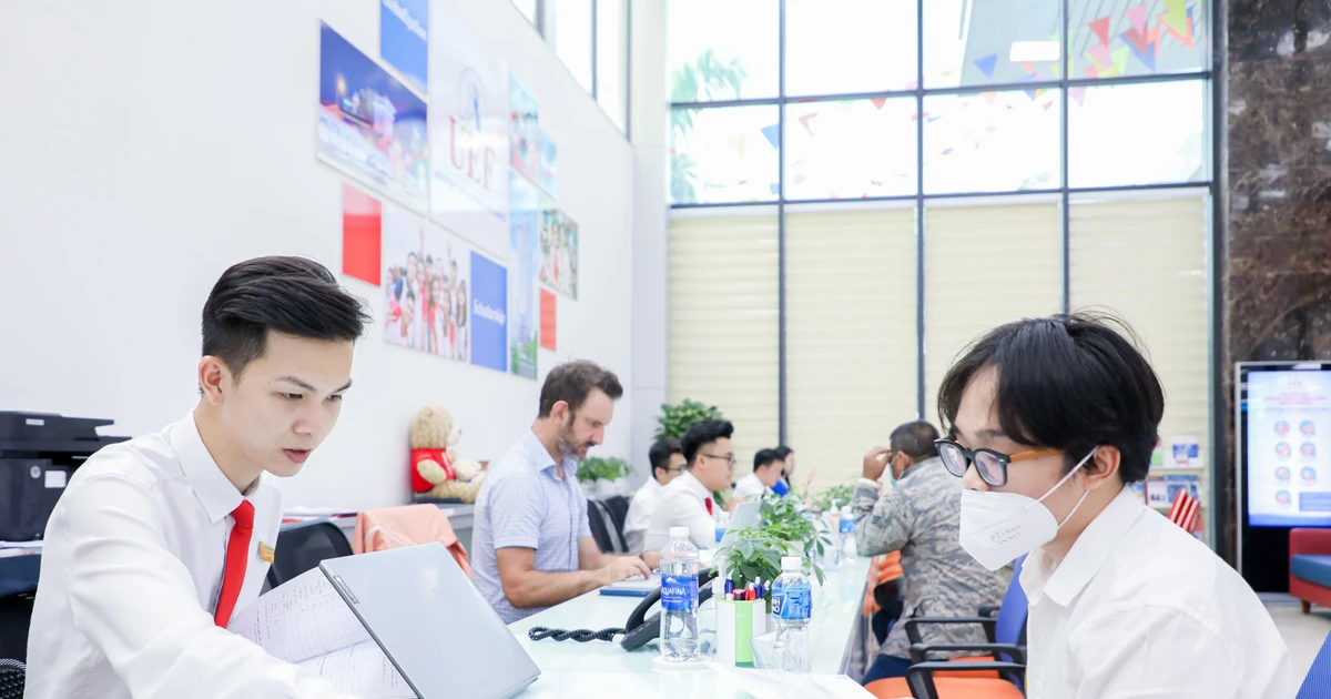 Lộ điểm chuẩn xét tuyển sớm: Nhiều trường "lên đỉnh" cao choáng váng