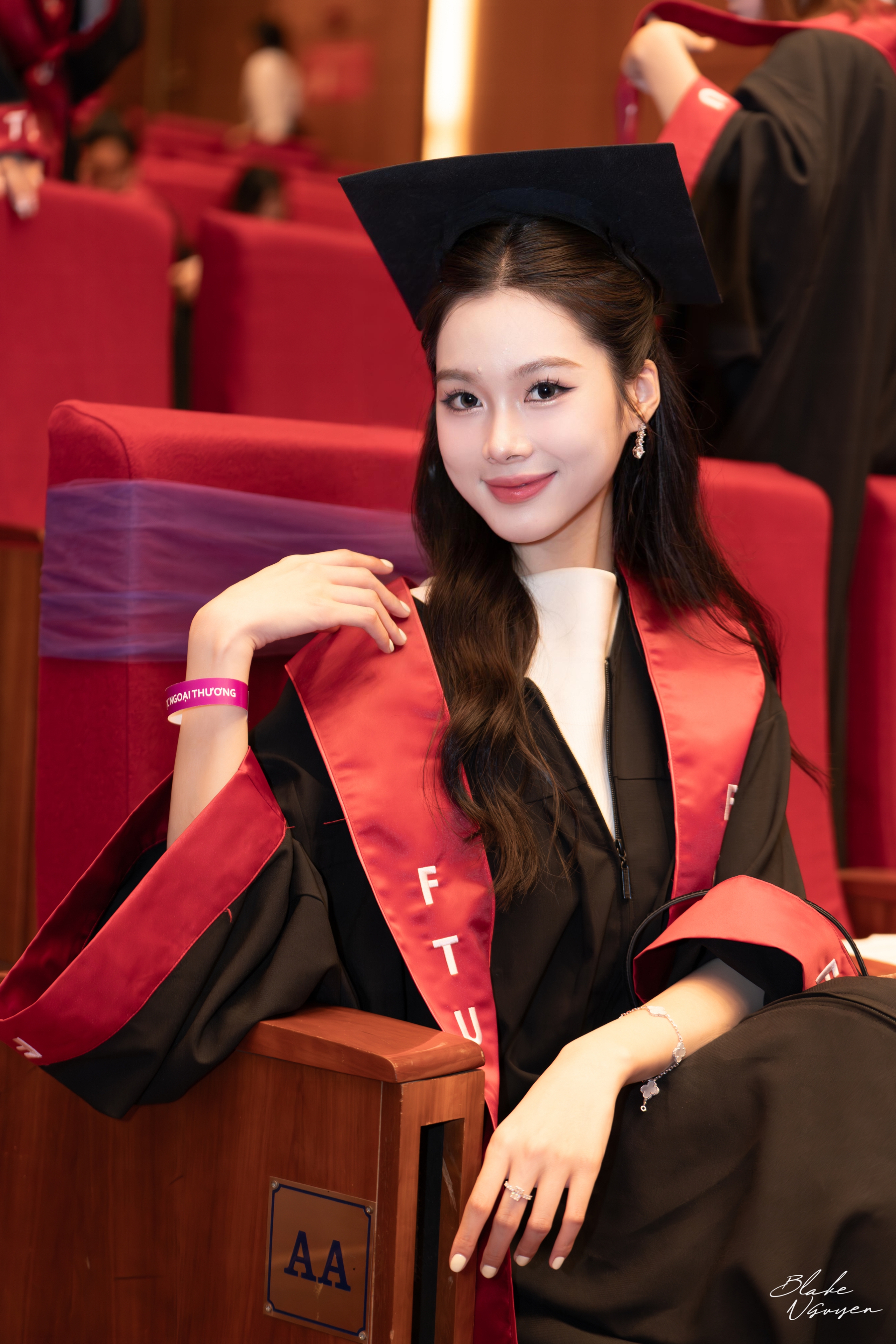 f2195fcc0c9832f561ac.jpg