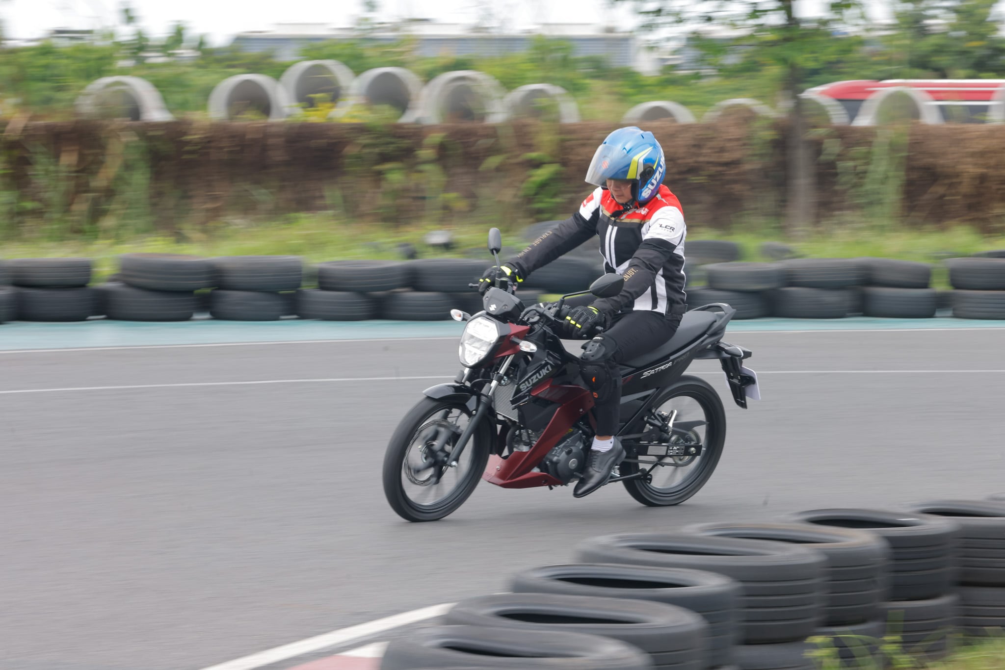 f2fd9659600c5c96cb7e.jpg