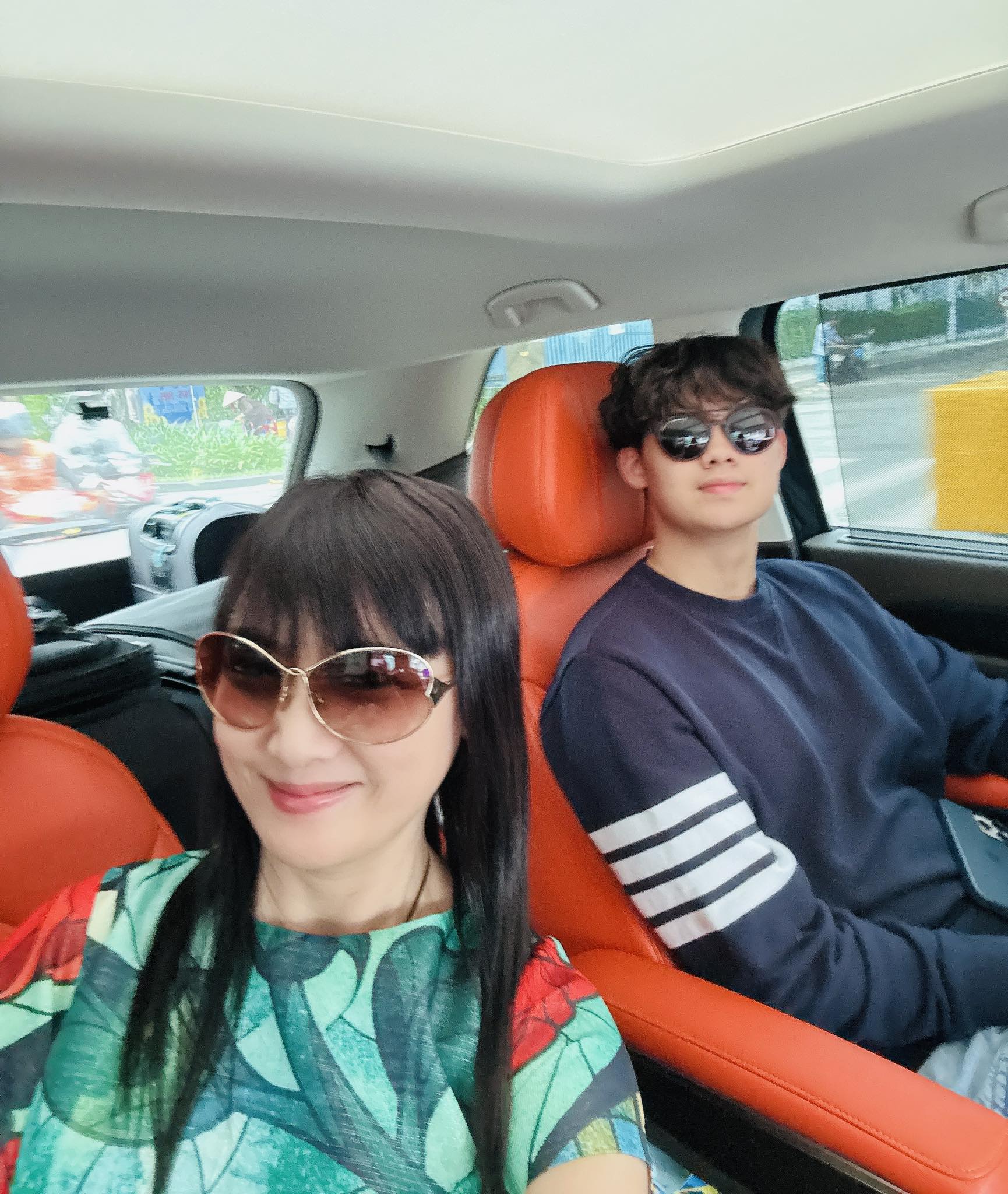 f435df2b253515eb9204.jpg