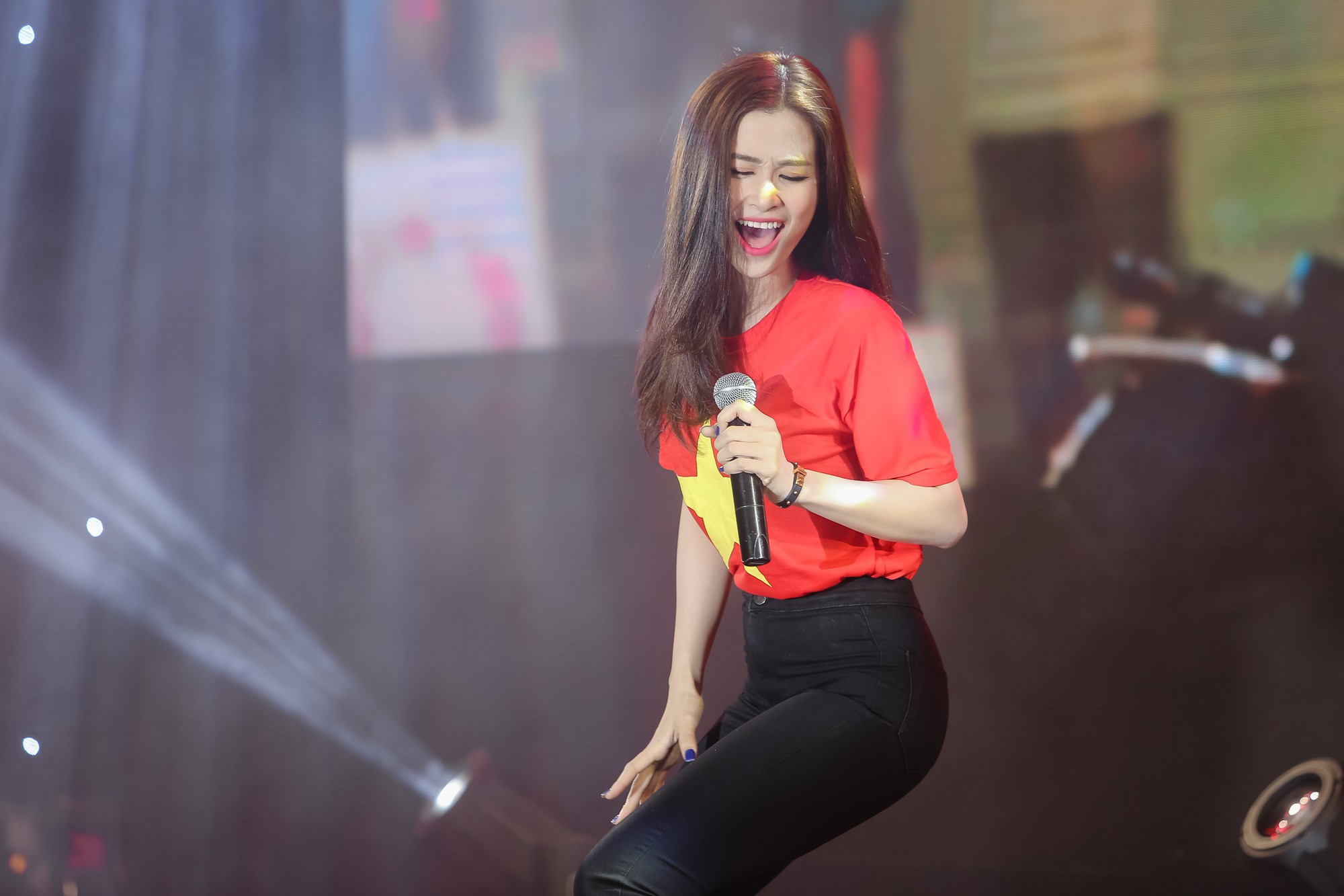 f4cd81c39151100048a7.jpg