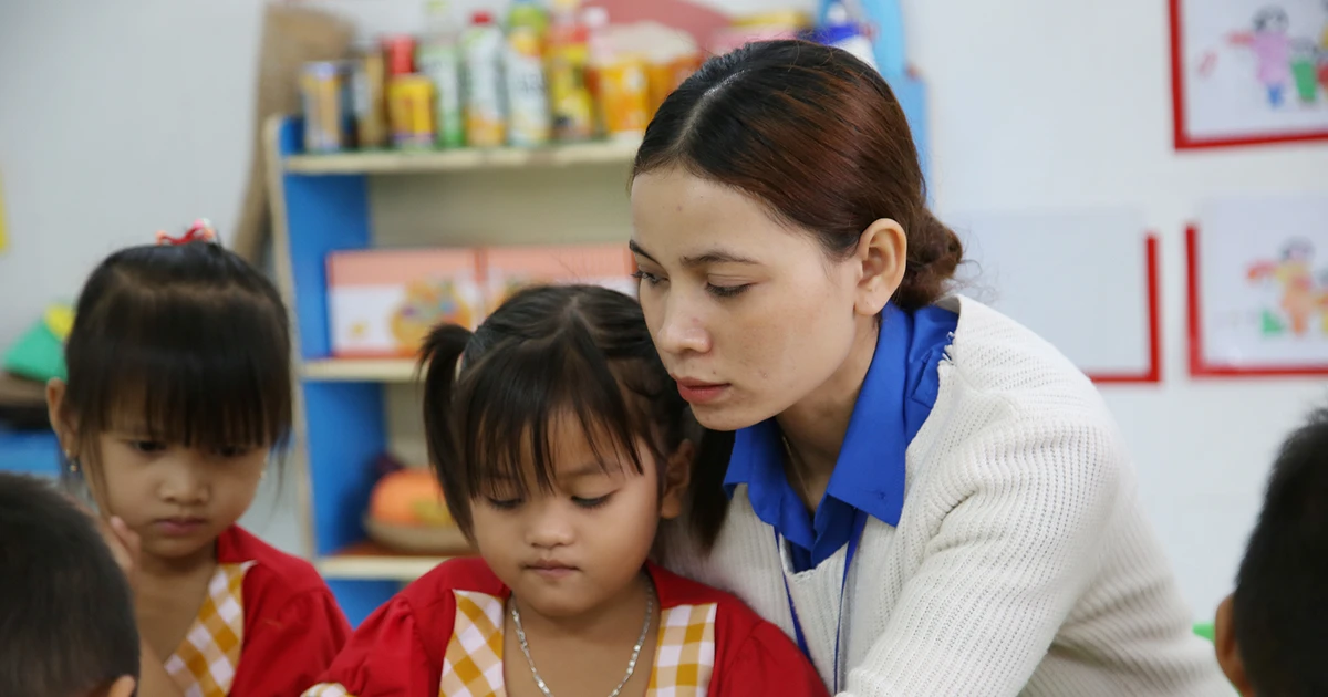 Niềm vui giản dị của cô giáo 9X vùng cao: Thấy lớp đông đủ là mừng rồi!
