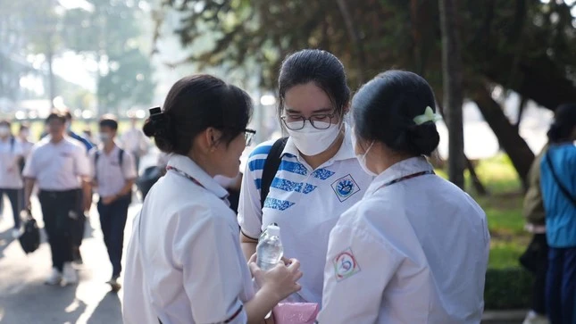 Loạt trường đại học phía Nam tăng mạnh quỹ học bổng cho tân sinh viên 2024