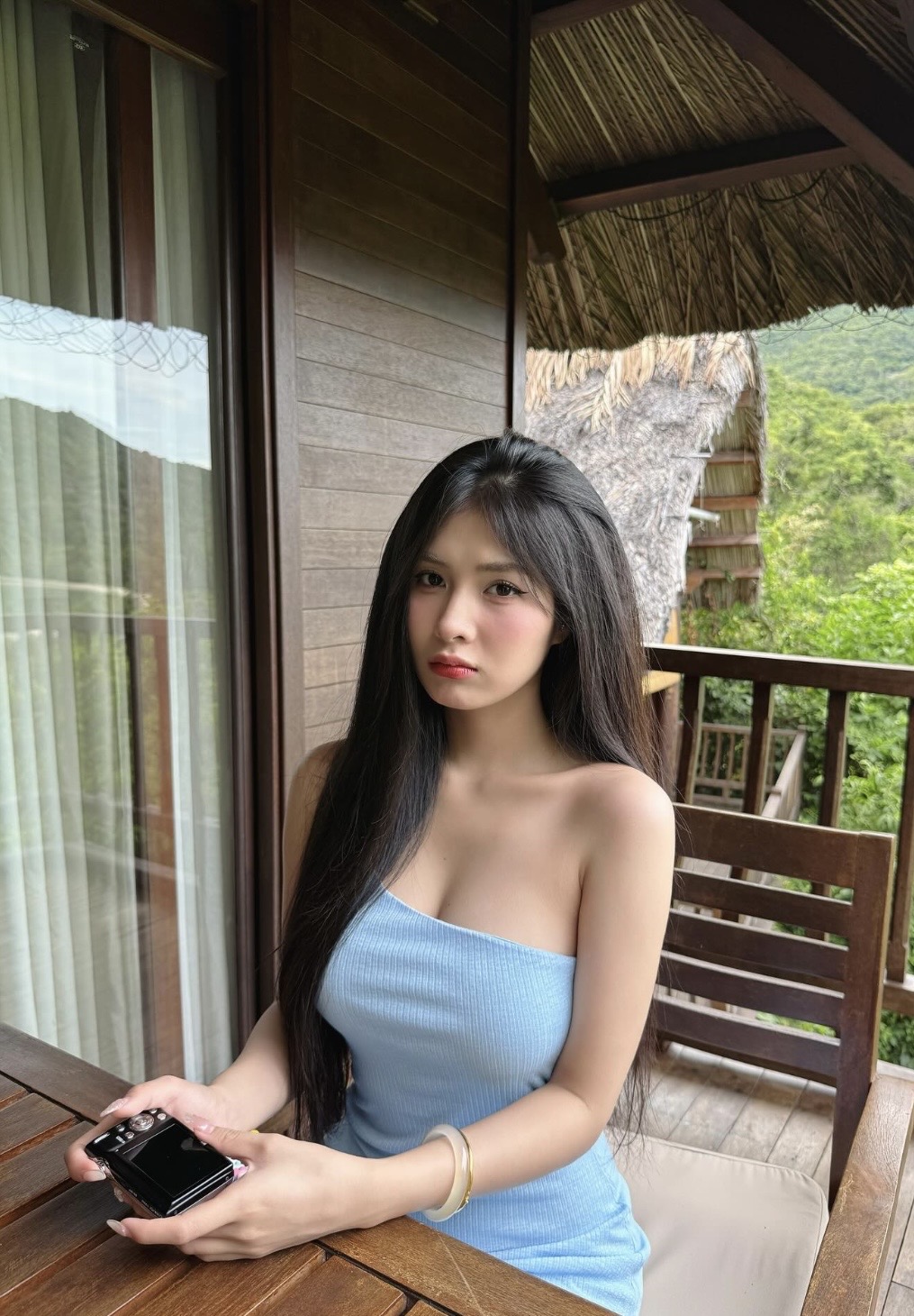 f81cb976b7602818f03b.jpg