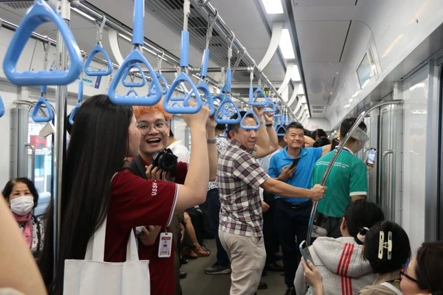 Metro Số 1 Sài Gòn Chính Thức Hoạt động 22/12 - Sinh Viên Được Giảm 50% Giá Vé ✨