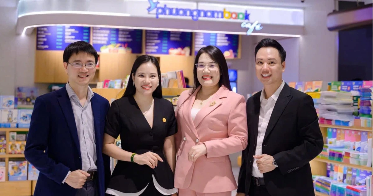 Ba tác giả sách kỹ năng "xịn sò" ghé thăm Nhà sách Phương Nam tại Lotte Center Hà Nội