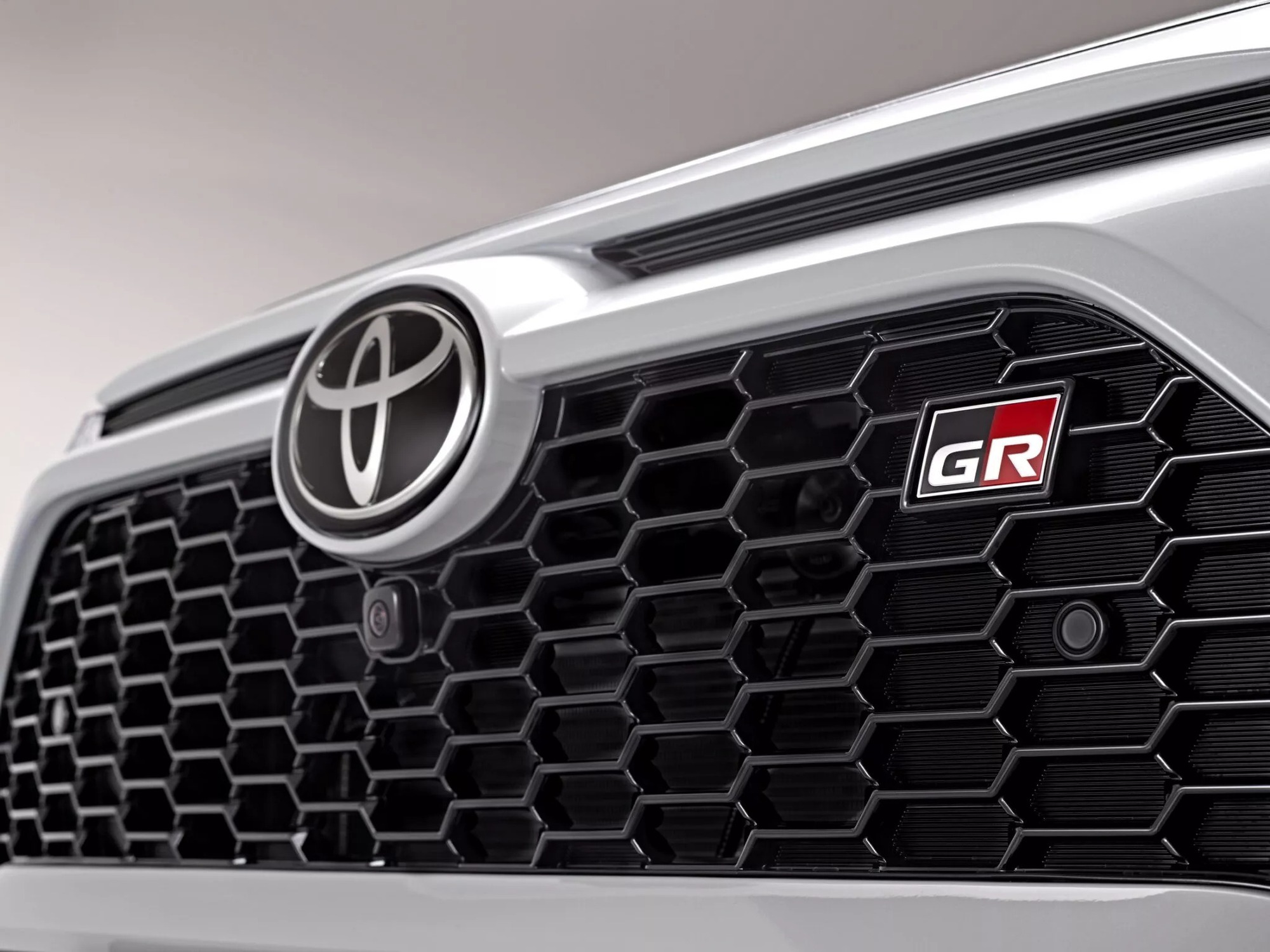 Toyota Corolla Cross, Yaris Cross sắp có bản "ngầu lòi" 300 mã lực, fan thể thao hóa chuẩn bị chốt đơn thôi!