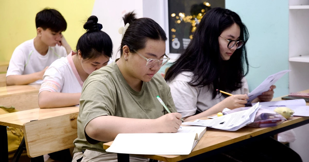 Hành trang sĩ tử 2026: Khi sức khỏe tinh thần mới là "tấm bằng" quý nhất