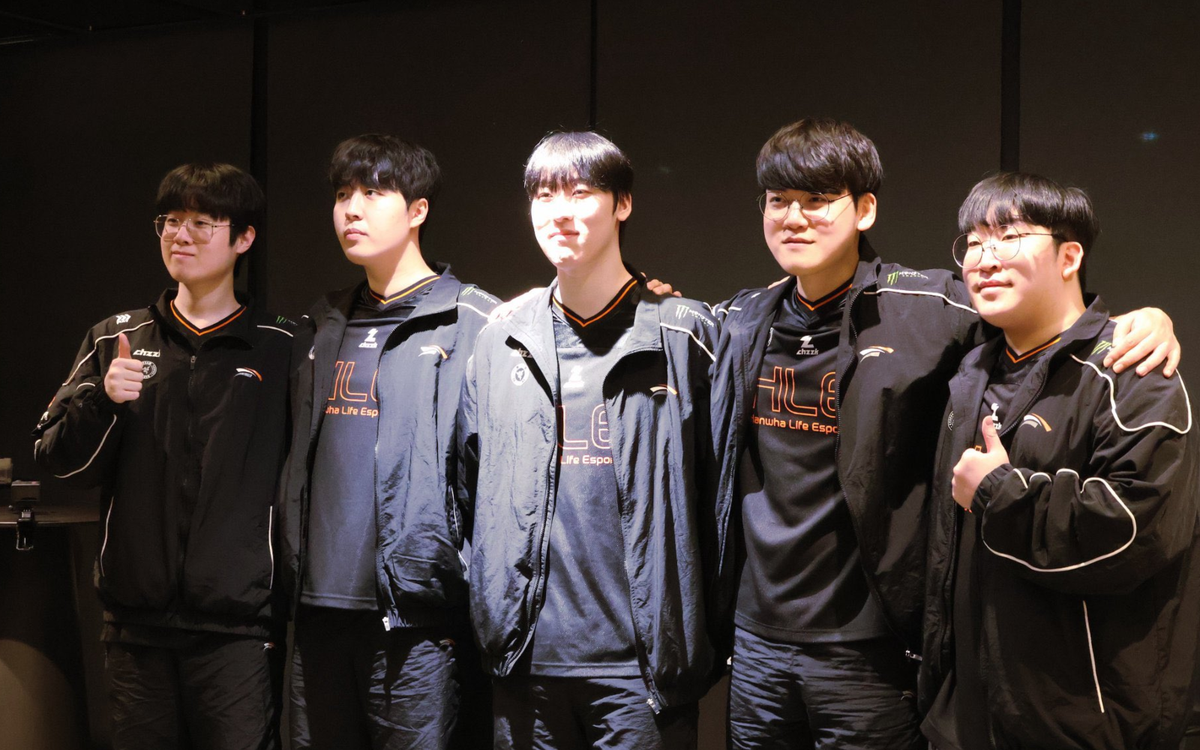 Kanavi bị đàn em LPL cà khịa vì... dừng scrim đi ăn, cộng đồng phản dame cực gắt
