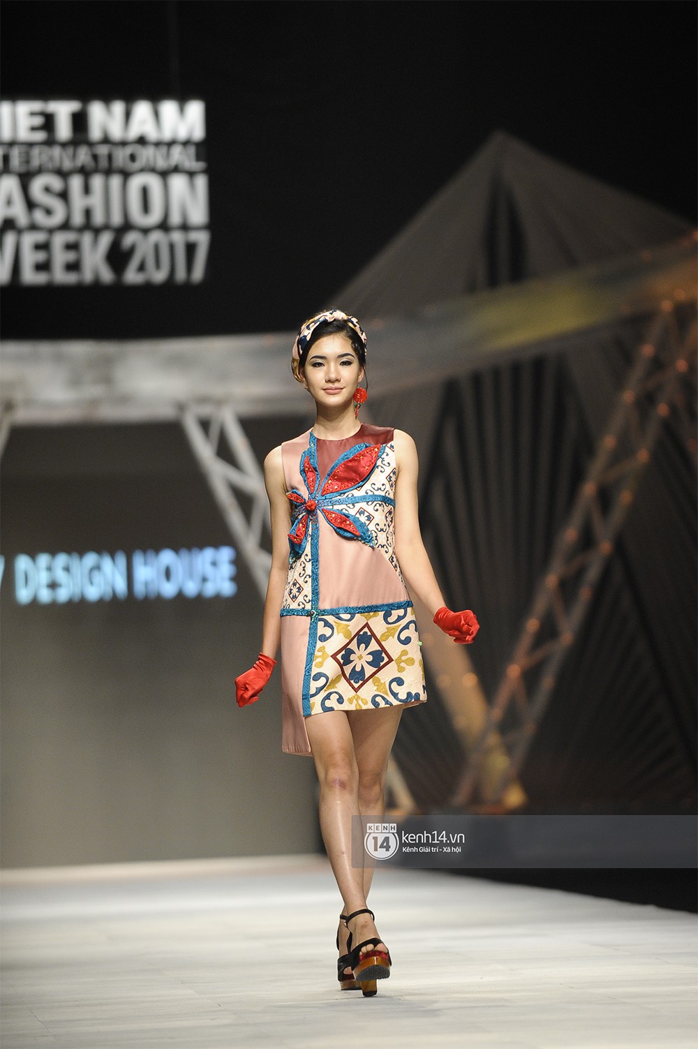 fa55dd601652cd87dd40.jpg