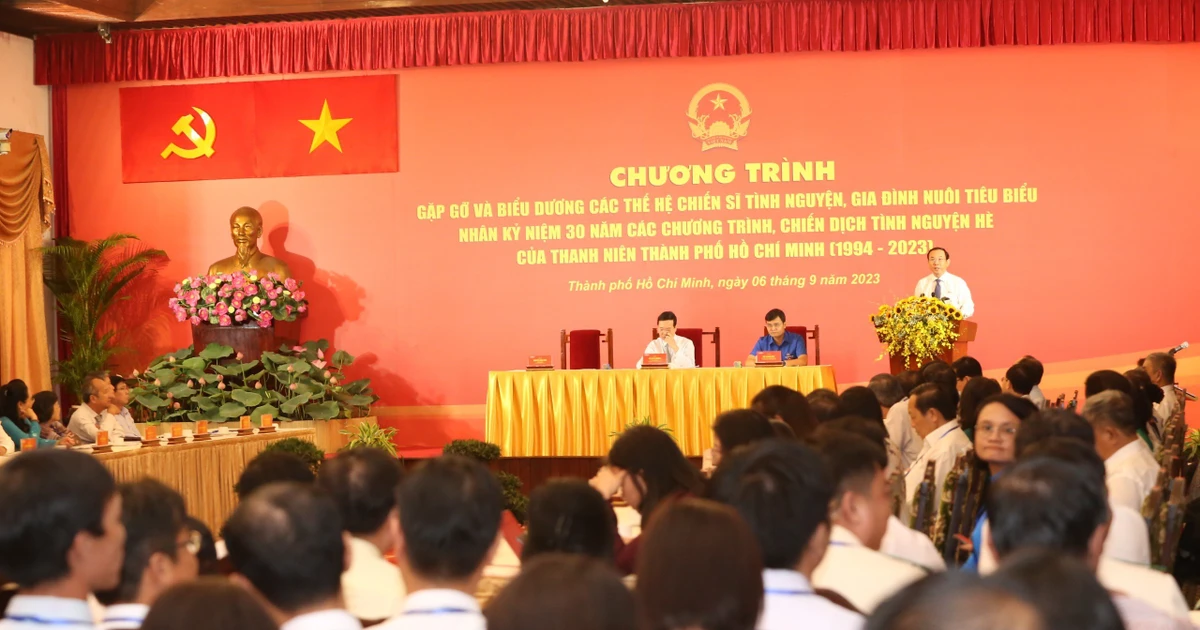 Hồi ức chill phết của những sinh viên thế hệ đầu tham gia phong trào tình nguyện 'Ánh sáng văn hóa Hè'