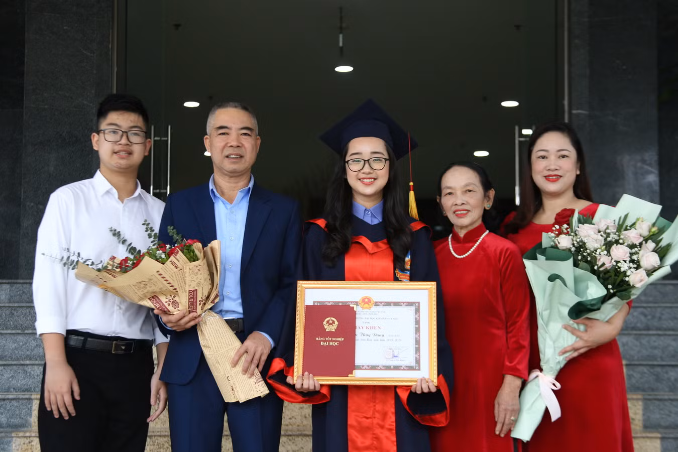 fb363122de575d169385.jpg
