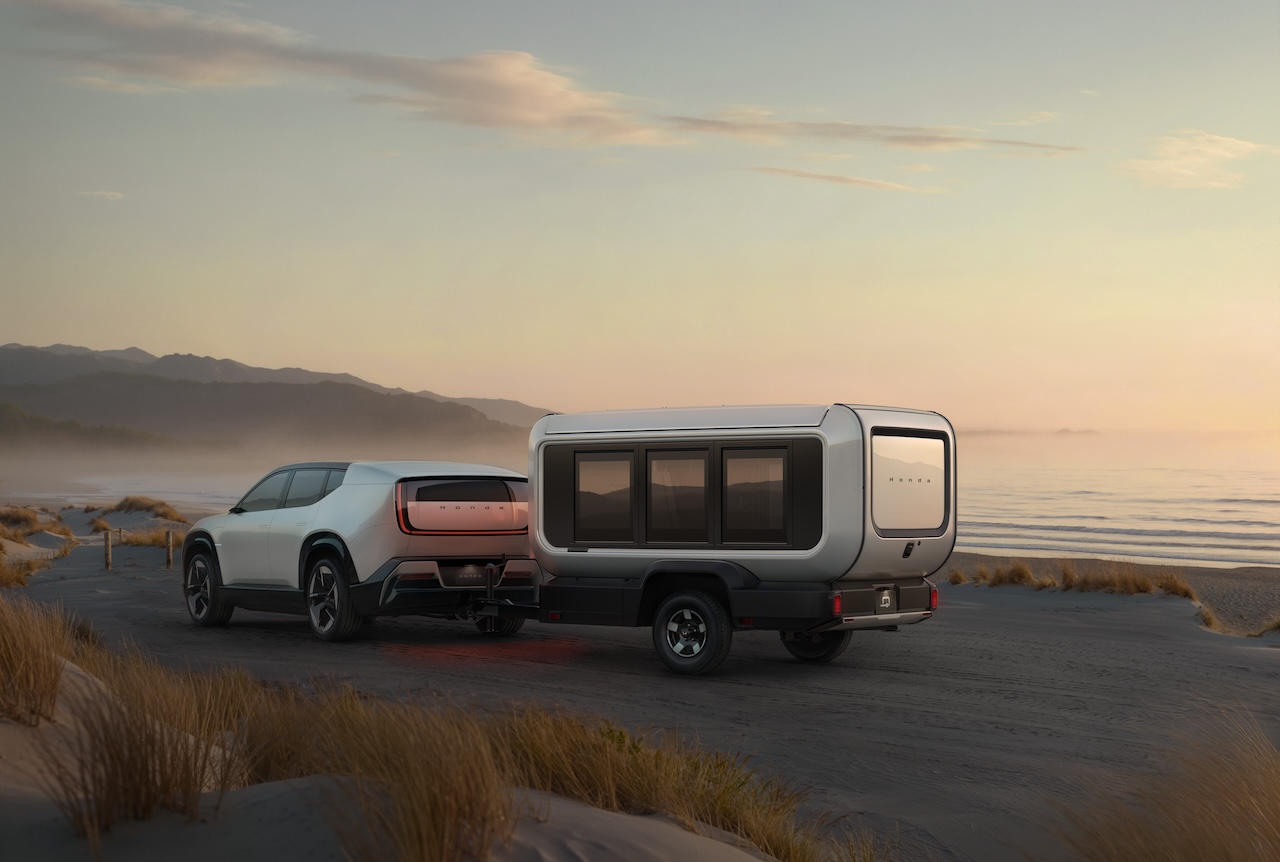 Honda vừa thả "bom tấn" camping: Base Station - nhà di động xịn sò chạy bằng mặt trời, kéo bằng xe điện cũng ngon! ☀️