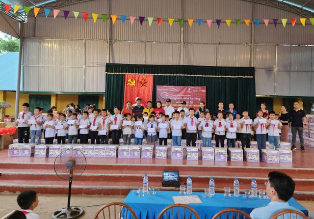 fbc558dcc793eba14270.jpg