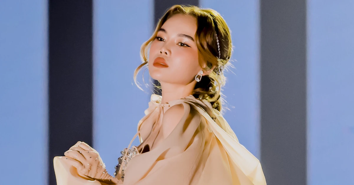Giang Hồng Ngọc hóa nữ hoàng, flex giọng hát "khủng" đỉnh cao Vbiz ✨