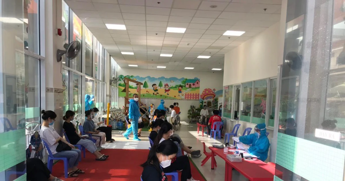 SV ở KTX có 14 ca F0 đã được tiêm vaccine COVID rồi nha!