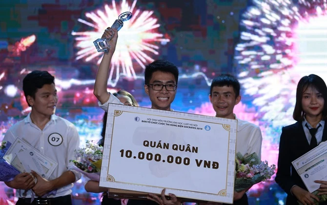 Đêm Chung kết Hùng biện Socrates: Khi giới trẻ "chơi lớn" với những chủ đề hack não