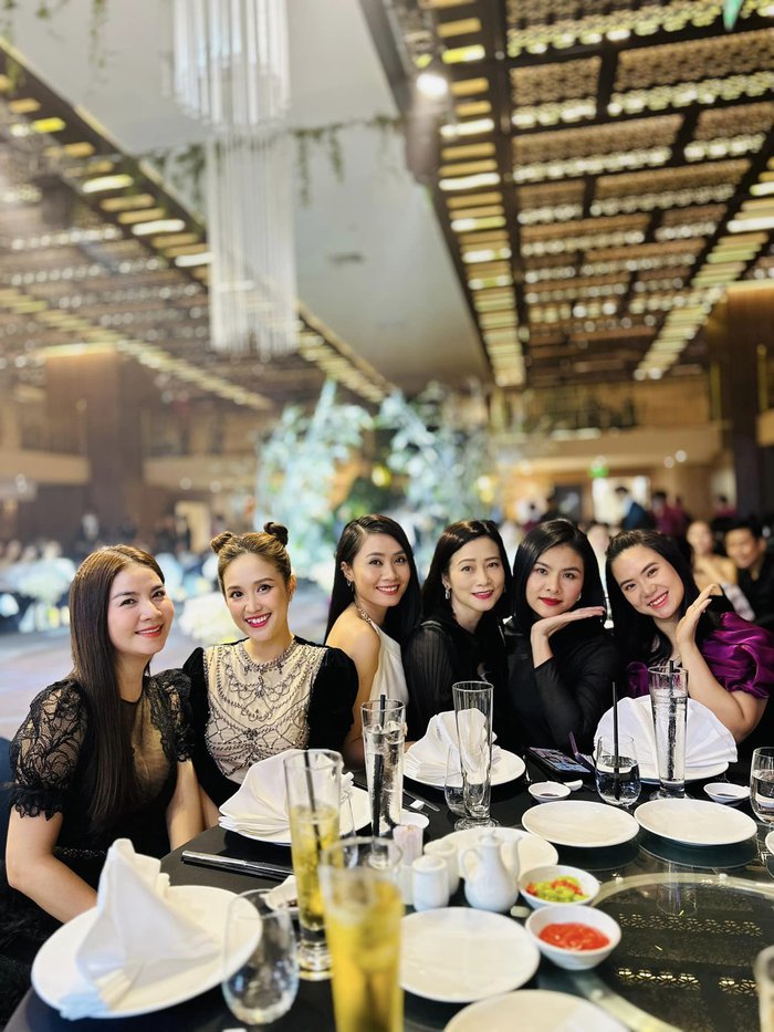 fc721bb3b35bd7ce156a.jpg