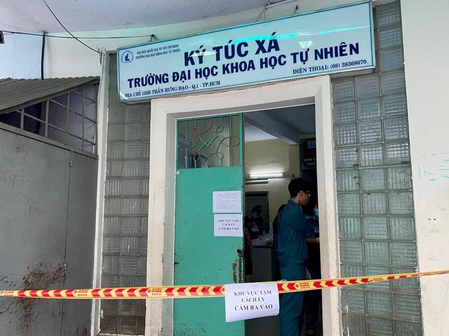 KTX ở Sài Gòn được "mở cửa" trở lại vì sinh viên test âm tính COVID-19 rồi nha!