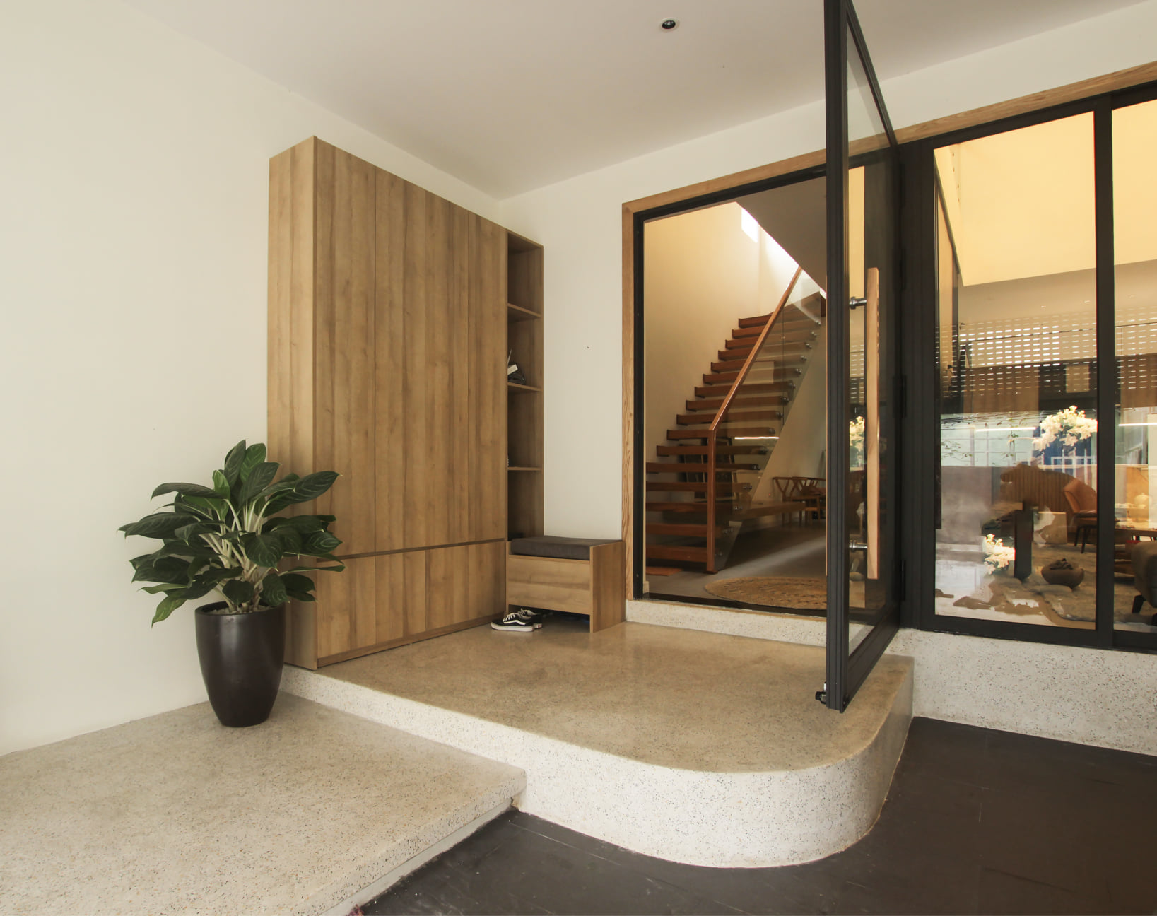 fcc0d2a9c0498463f49e.jpg