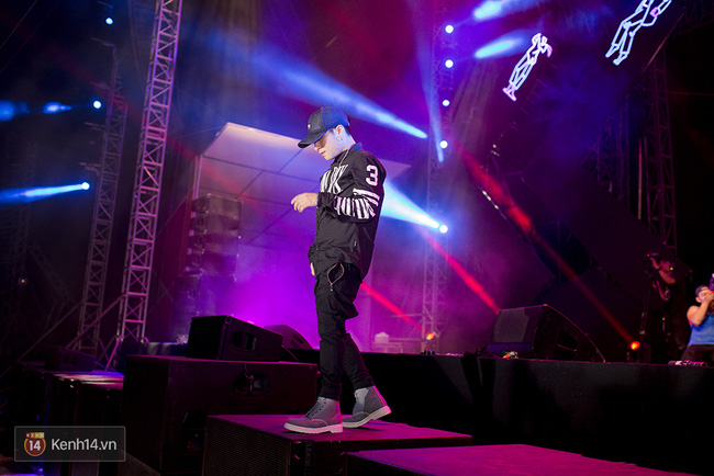 fce93dffb818b3a9bfb8.jpg