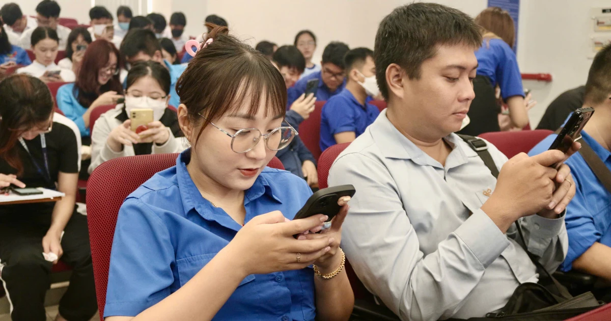 Gen Z Sài Gòn ơi, chuẩn bị chinh phục tiếng Anh thôi!