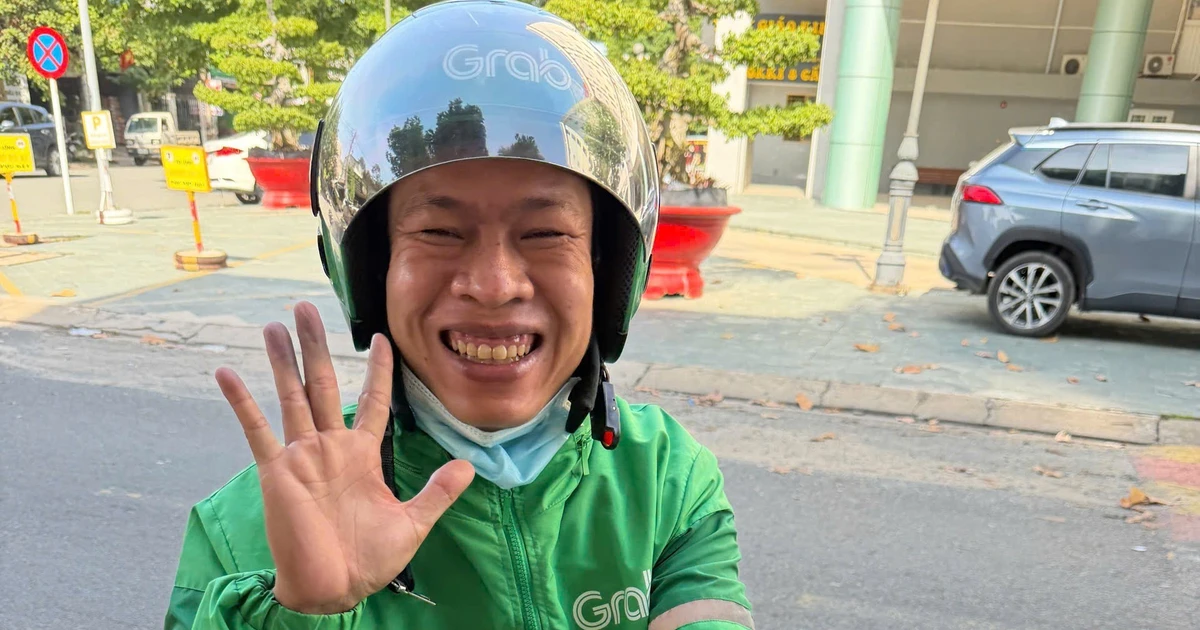 Chàng trai làm thợ hồ 10 năm để theo đuổi ước mơ vào đại học - Câu chuyện truyền cảm hứng đỉnh cao
