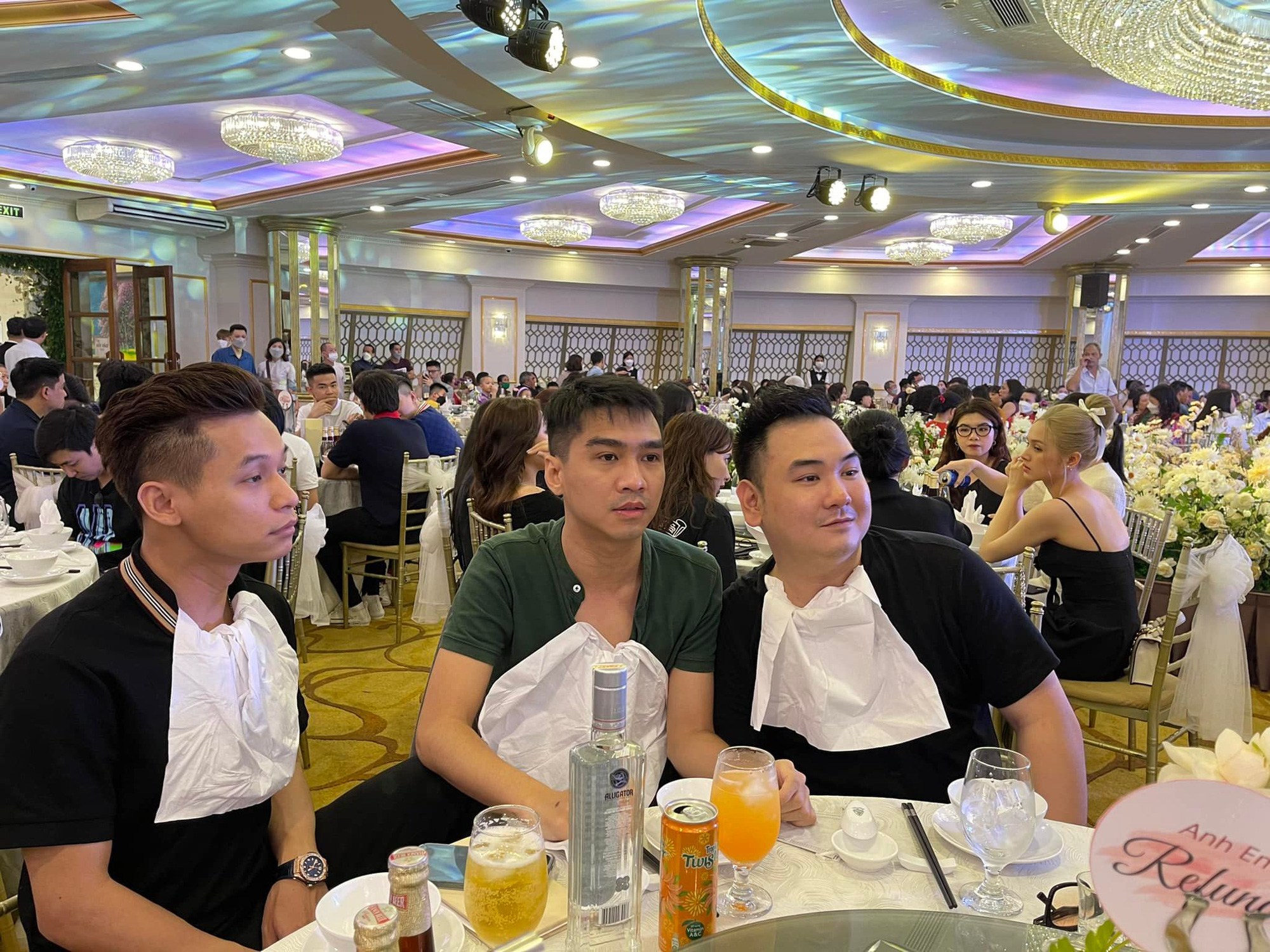 fee811c5b46a369455bc.jpg