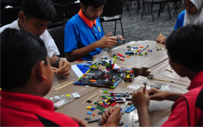 Hà Nội sắp có sự kiện "STEM Day" xịn xò dành riêng cho các bạn học sinh cấp 3 nè!