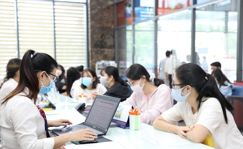 Chỉ tiêu đại học năm 2020 vẫn còn hàng nghìn suất, các trường đang "khát" sinh viên