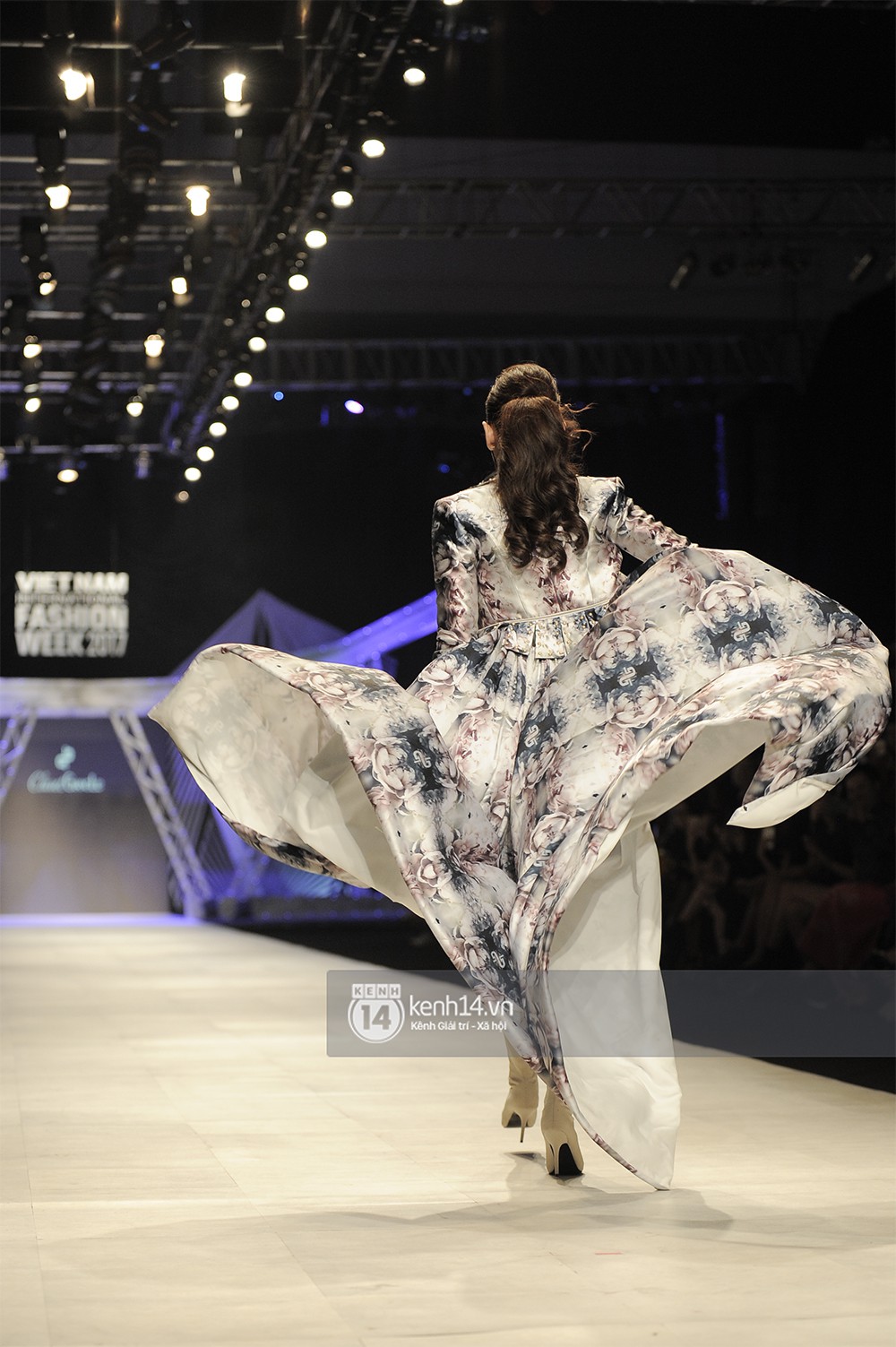 ffeb7c92281ab345751f.jpg